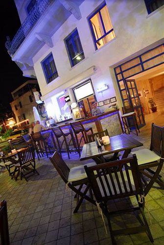 Akdeniz Apart Hotel Kusadasi Exterior photo
